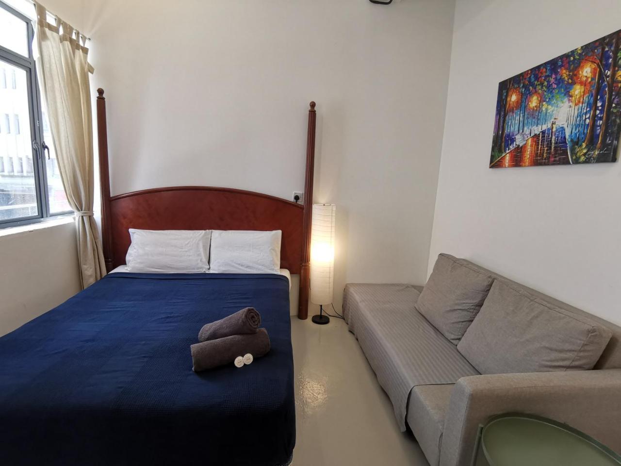 Hawk Hotel & Hostel Kuala Lumpur Extérieur photo